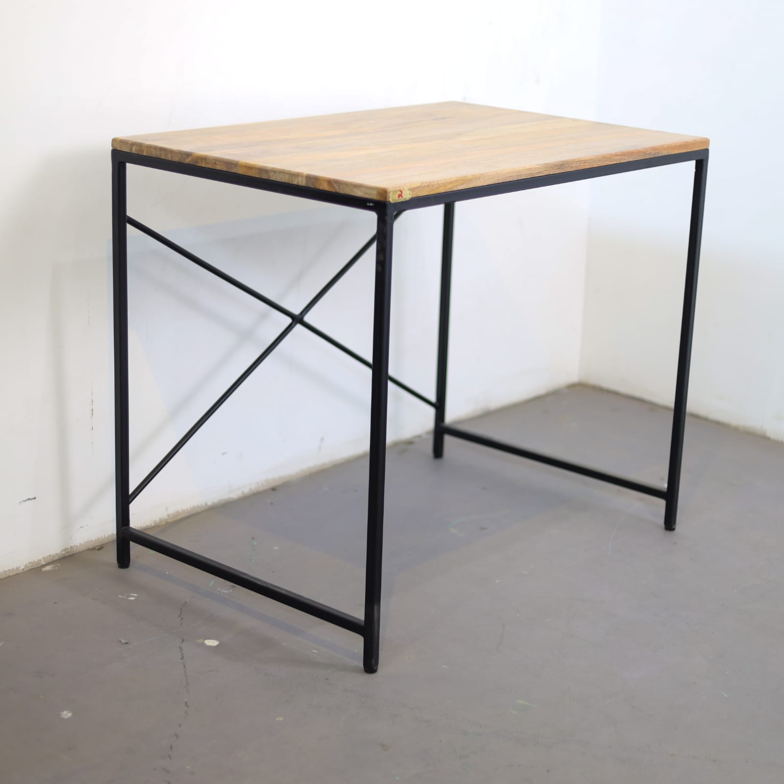 Kiko Study Table